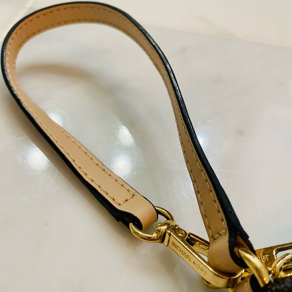 Michael Kors Wristlet - Picture 3 of 7
